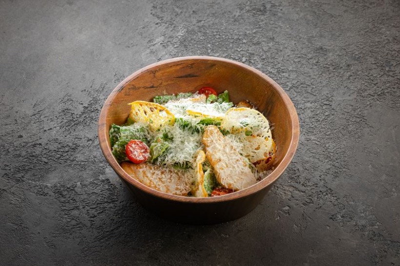 Цезарь с курицей